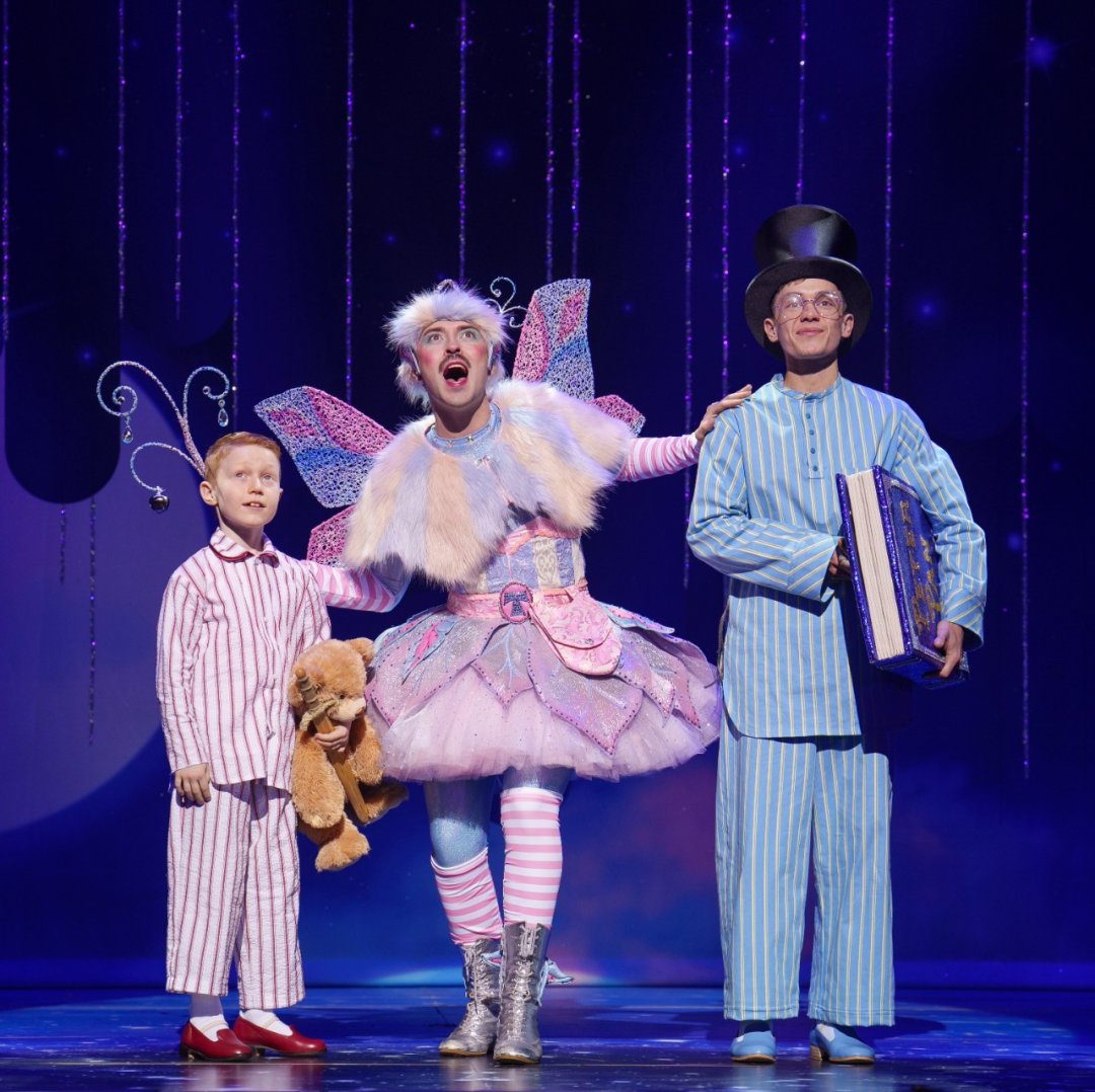 Peter-Pan-The-London-Palladium-ALFIE-HARRISON-ROB-MADGE-and-HARRY-AMES-Photo-Credit-Paul-Coltas Peter-Pan-The-London-Palladium-ALFIE-HARRISON-ROB-MADGE-and-HARRY-AMES-Photo-Credit-Paul-Coltas