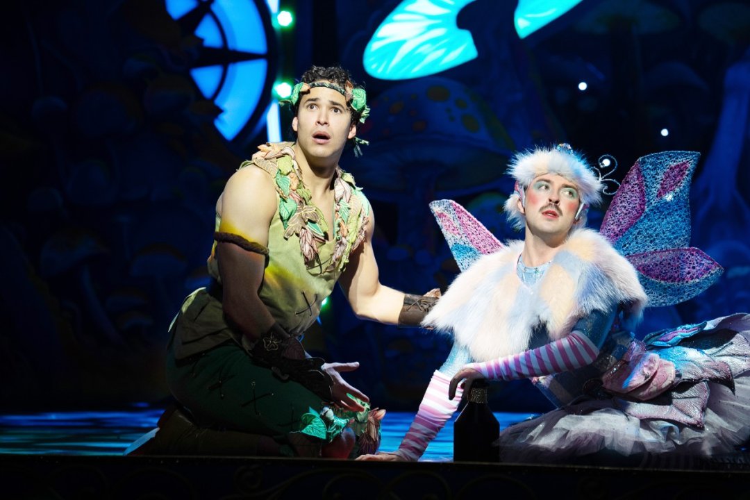Peter-Pan-The-London-Palladium-LOUIS-GAUNT-and-ROB-MADGE-Photo-Credit-Paul-Coltas Peter-Pan-The-London-Palladium-LOUIS-GAUNT-and-ROB-MADGE-Photo-Credit-Paul-Coltas