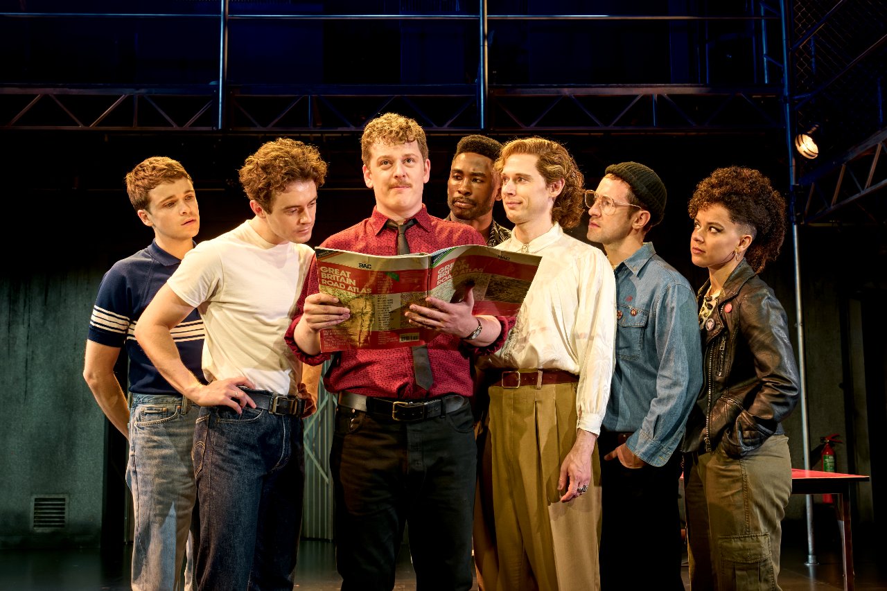 9-The-Cast-of-Pride-at-the-National-Theatre.-Photographer-Manuel-Harlan-0039 9-The-Cast-of-Pride-at-the-National-Theatre.-Photographer-Manuel-Harlan-0039