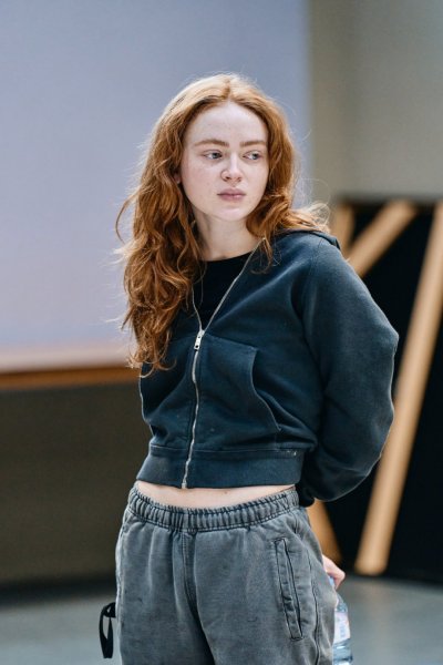 Romeo-Juliet-Rehearsal-Photos-by-Manuel-Harlan-021.-Sadie-Sink-Juliet Romeo-Juliet-Rehearsal-Photos-by-Manuel-Harlan-021.-Sadie-Sink-Juliet
