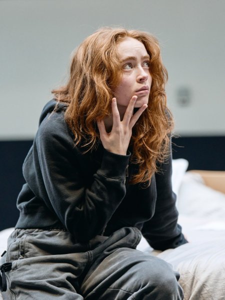 Romeo-Juliet-Rehearsal-Photos-by-Manuel-Harlan-032.-Sadie-Sink-Juliet Romeo-Juliet-Rehearsal-Photos-by-Manuel-Harlan-032.-Sadie-Sink-Juliet