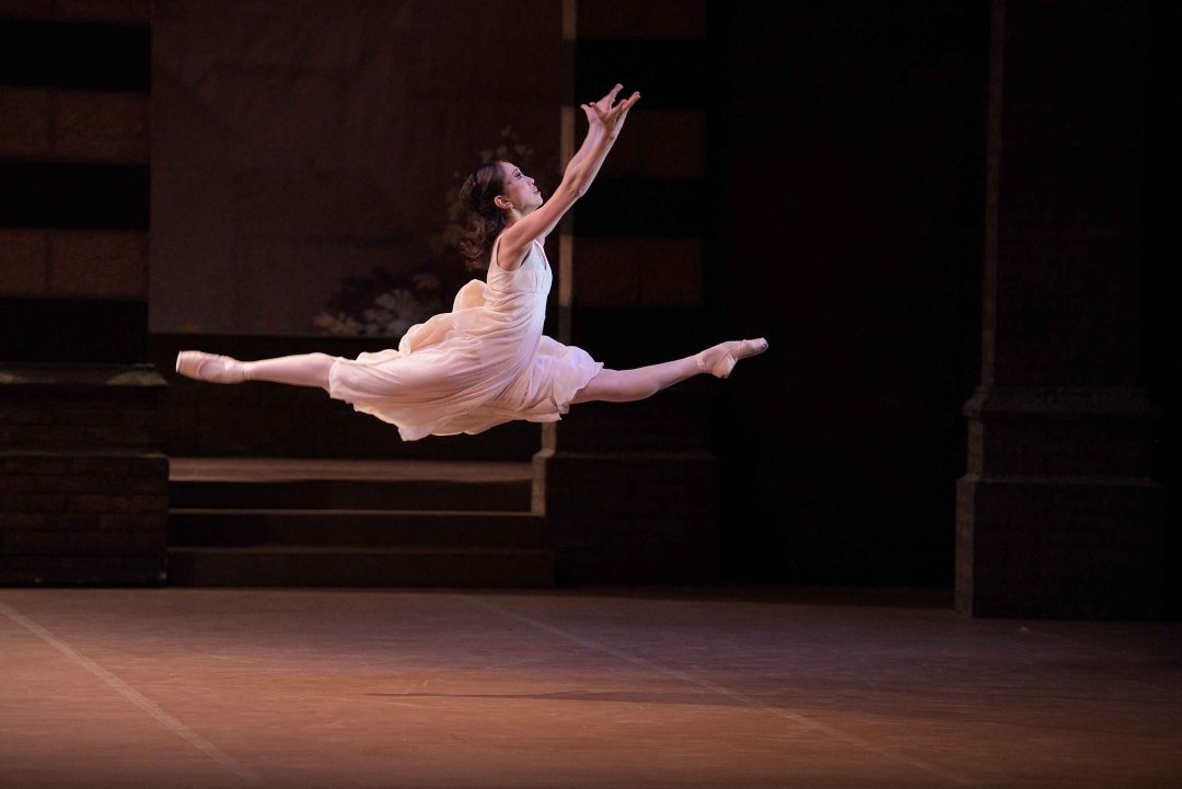 Romeo-and-Juliet-English-National-Ballet.-Photos-by-Laurent-Liotardo-and-Bill-Cooper-8 Romeo-and-Juliet-English-National-Ballet.-Photos-by-Laurent-Liotardo-and-Bill-Cooper-8