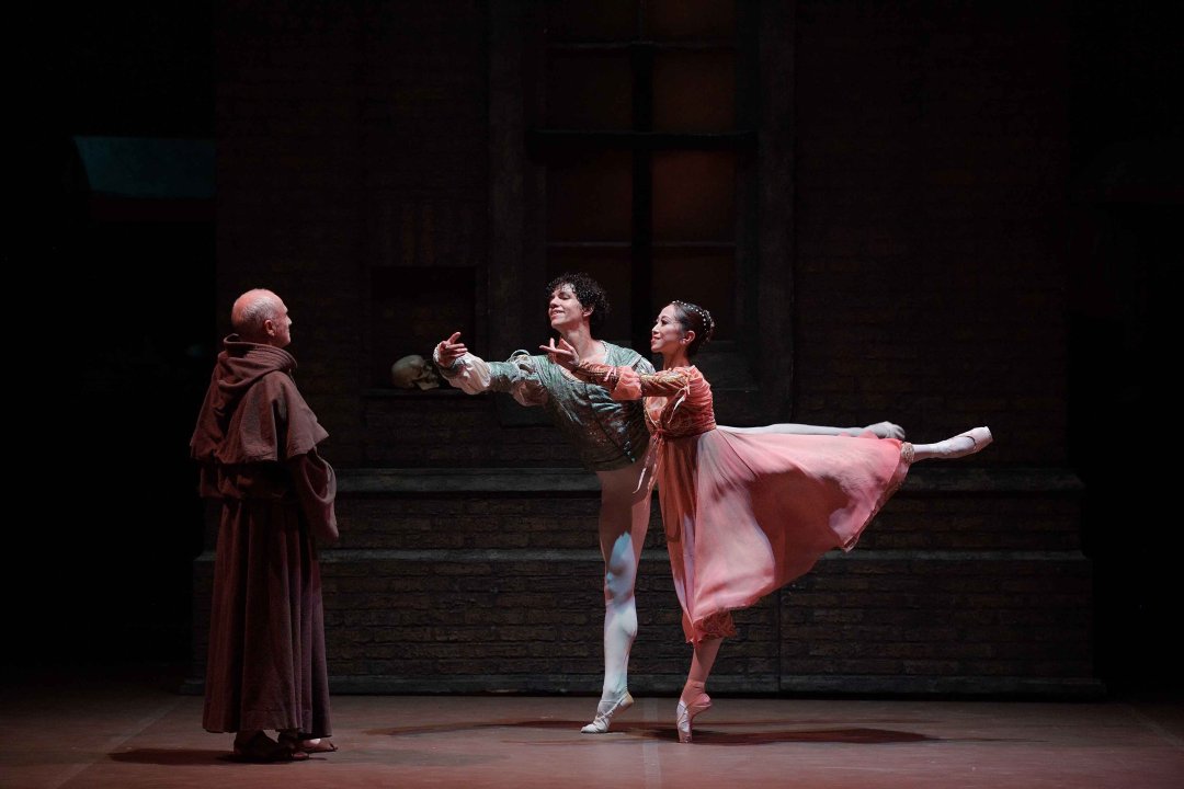 Romeo-and-Juliet-English-National-Ballet.-Photos-by-Laurent-Liotardo-and-Bill-Cooper-9 Romeo-and-Juliet-English-National-Ballet.-Photos-by-Laurent-Liotardo-and-Bill-Cooper-9