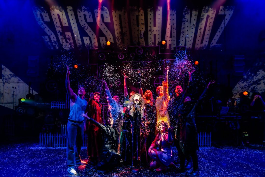 Scissorhandz: A Musical Reinvented Scissorhandz: A Musical Reinvented