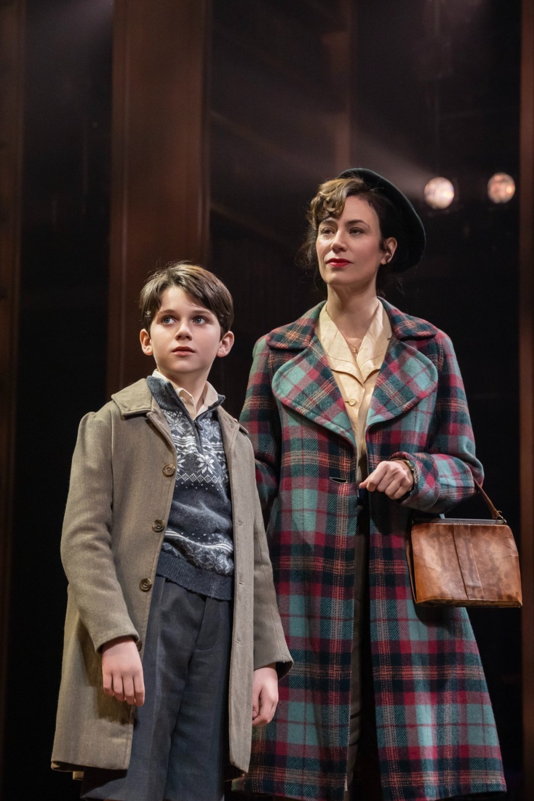 Shadowlands-Aldwych-Theatre-2026.-Photo-by-Johan-Persson-7 Shadowlands-Aldwych-Theatre-2026.-Photo-by-Johan-Persson-7