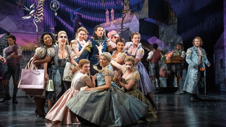 Cinderella - Gillian Lynne Theatre (c)Tristram Kenton Cinderella - Gillian Lynne Theatre (c)Tristram Kenton