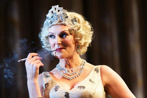 Singin\' In The Rain at the Palace Theatre Singin\' In The Rain at the Palace Theatre