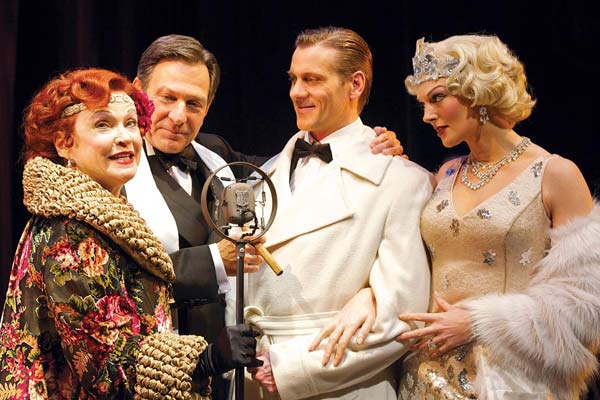 Singin\' In The Rain at the Palace Theatre Singin\' In The Rain at the Palace Theatre
