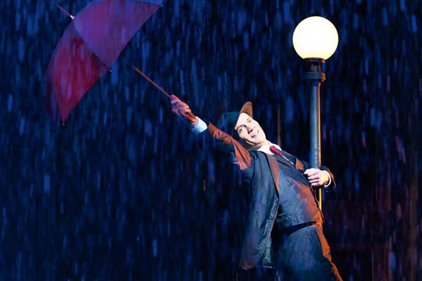 Singin\' In The Rain at the Palace Theatre Singin\' In The Rain at the Palace Theatre