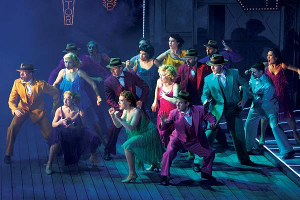 Singin\' In The Rain at the Palace Theatre Singin\' In The Rain at the Palace Theatre
