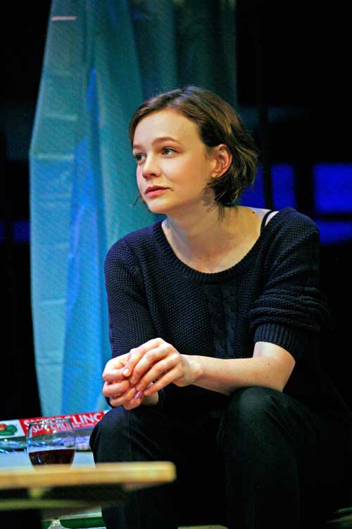 Skylight at Wyndham's Theatre - Carey Mulligan (Kyra Hollis) photo by John Haynes Skylight at Wyndham's Theatre - Carey Mulligan (Kyra Hollis) photo by John Haynes