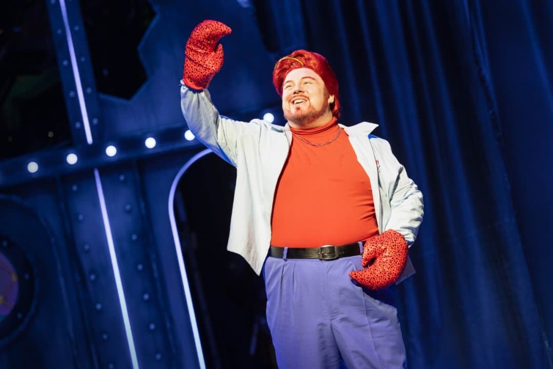 THE-SPONGEBOB-MUSICAL.-Richard-J-Hunt-Mr-Krabs.-Photo-Mark-Senior THE-SPONGEBOB-MUSICAL.-Richard-J-Hunt-Mr-Krabs.-Photo-Mark-Senior