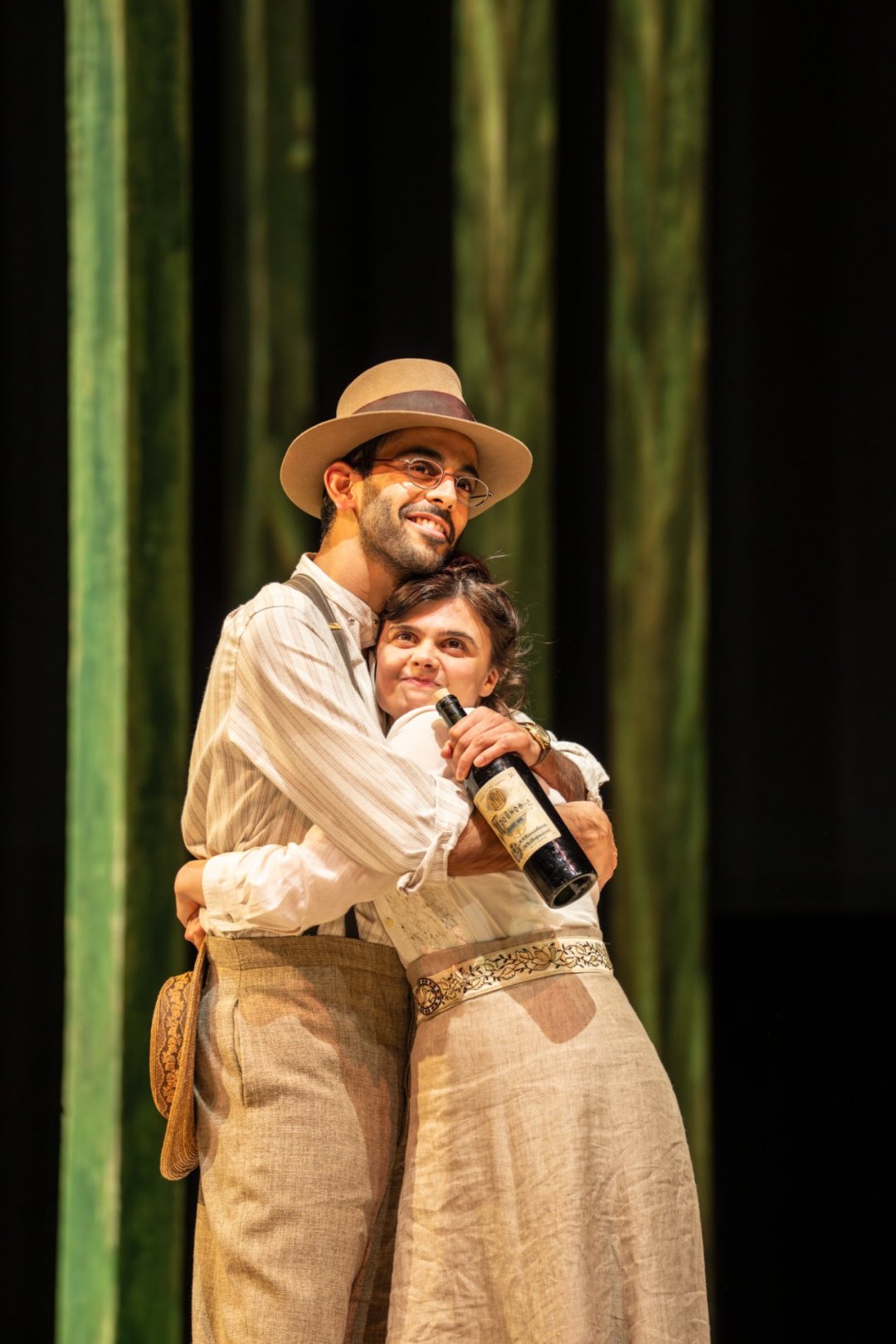 Sid-Sagar-Kirill-Akimovich-Dudakov-and-Gwyneth-Keyworth-Olga-Alekseyevna-in-Summerfolk-at-the-National-Theatre.-Photographer-Johan-Persson-01652 Sid-Sagar-Kirill-Akimovich-Dudakov-and-Gwyneth-Keyworth-Olga-Alekseyevna-in-Summerfolk-at-the-National-Theatre.-Photographer-Johan-Persson-01652