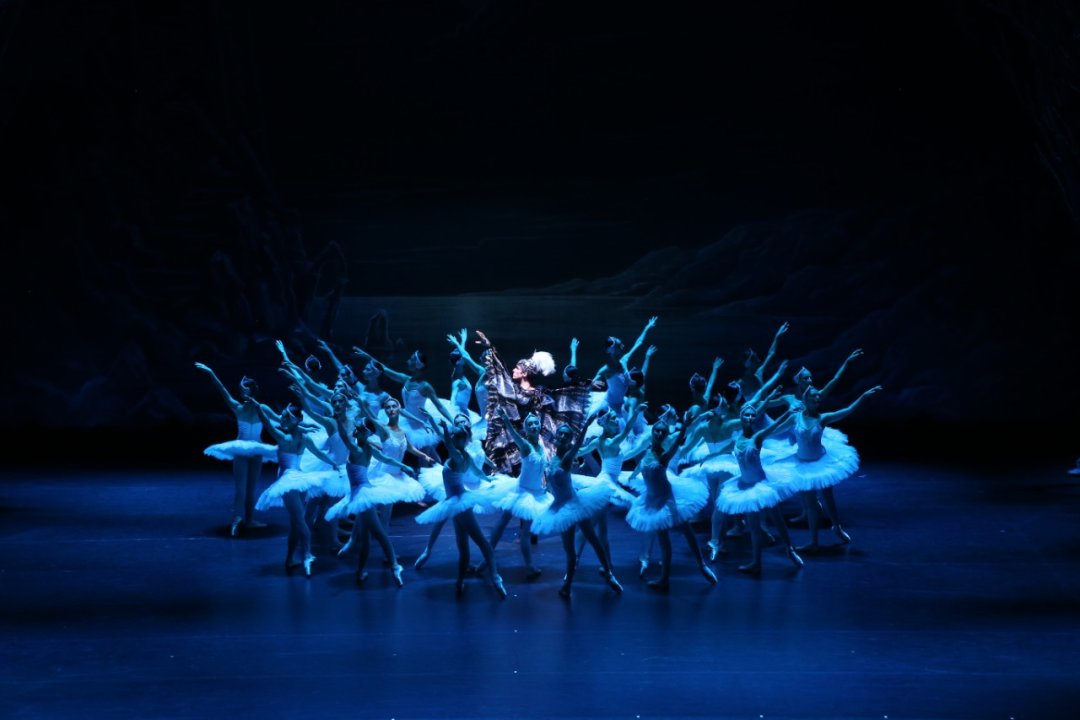 Swan Lake Swan Lake