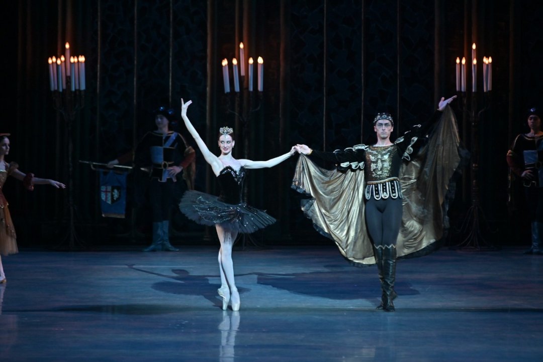 Swan Lake Swan Lake