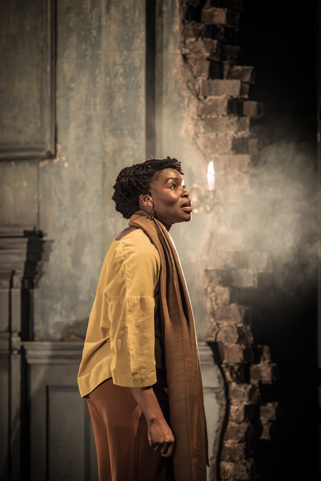 12.-Rakie-Ayola-Abi-in-The-Authenticator-at-the-National-Theatre-c-Marc-Brenne 12.-Rakie-Ayola-Abi-in-The-Authenticator-at-the-National-Theatre-c-Marc-Brenne