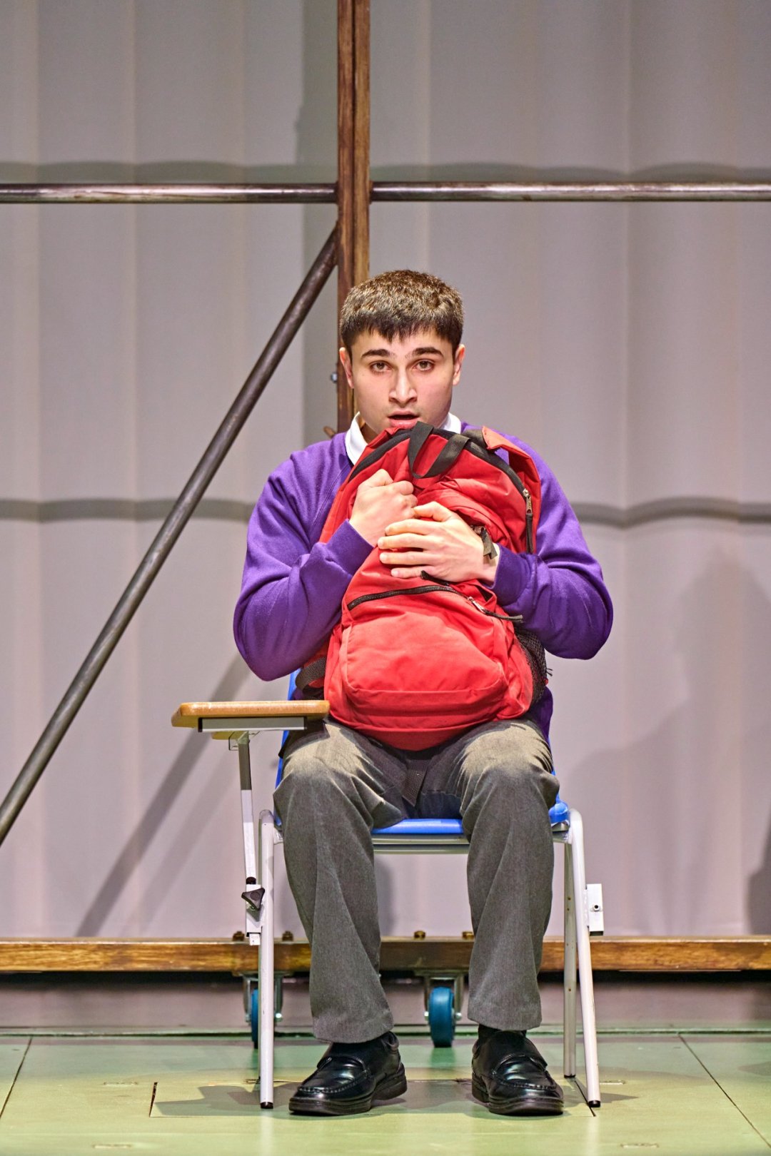 Serkan-Avlik-Ahmet-in-The-Boy-at-the-Back-of-the-Class-at-Rose-Theatre-©-Manuel-Harlan-041 Serkan-Avlik-Ahmet-in-The-Boy-at-the-Back-of-the-Class-at-Rose-Theatre-©-Manuel-Harlan-041