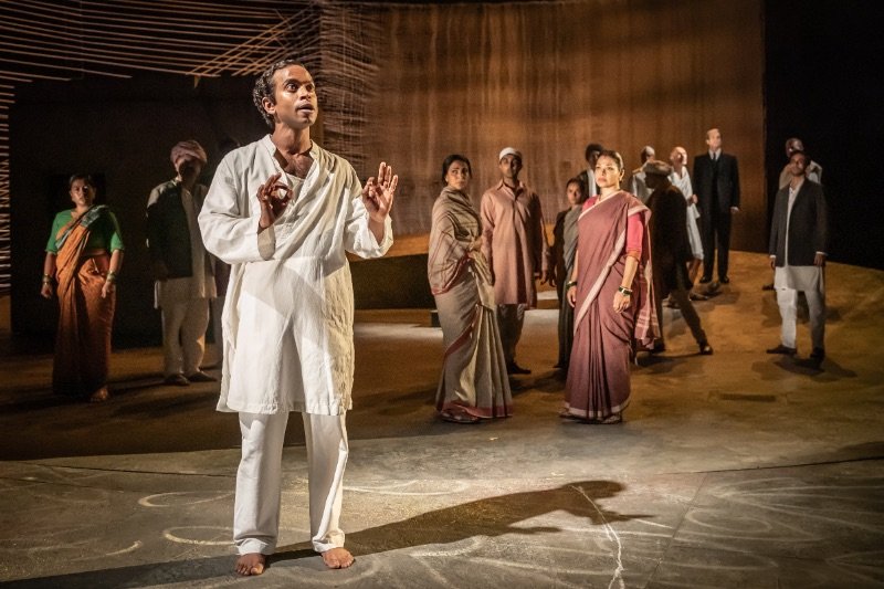 Hiran-Abeysekera-Nathuram-Godse-and-The-Father-and-the-Assassin-company-at-the-National-Theatre-2023.-Credits-Marc-Brenner Hiran-Abeysekera-Nathuram-Godse-and-The-Father-and-the-Assassin-company-at-the-National-Theatre-2023.-Credits-Marc-Brenner