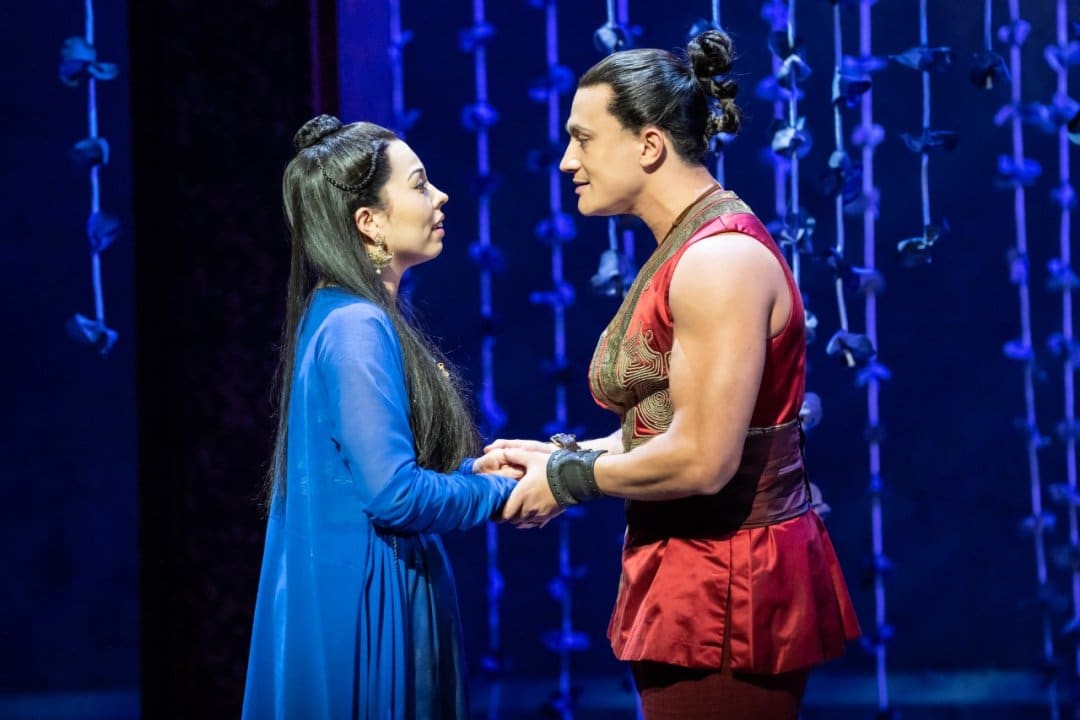 Marienella-Phillips-Tuptim-and-Dean-John-Wilson-Lun-Tha. Photo by Johan Persson Marienella-Phillips-Tuptim-and-Dean-John-Wilson-Lun-Tha. Photo by Johan Persson