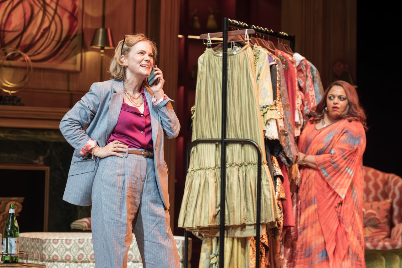 Abigail-Cruttenden-Claire-and-Rina-Fatania-Indira-in-The-Misanthrope-at-the-National-Theatre-Photographer-Marc-Brenner-02166 Abigail-Cruttenden-Claire-and-Rina-Fatania-Indira-in-The-Misanthrope-at-the-National-Theatre-Photographer-Marc-Brenner-02166