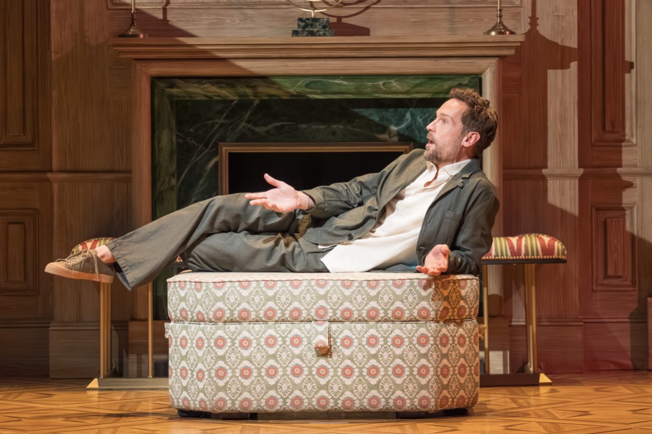 Tom-Mison-Stefan-in-The-Misanthrope-at-the-National-Theatre-Photographer-Marc-Brenner-00719 Tom-Mison-Stefan-in-The-Misanthrope-at-the-National-Theatre-Photographer-Marc-Brenner-00719