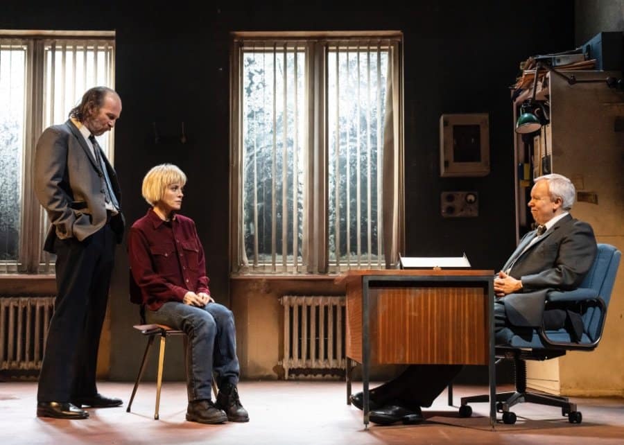 Paul-Kaye-Lily-Allen-Steve-Pemberton-in-The-Pillowman-pic-by-Johan-Persson191 Paul-Kaye-Lily-Allen-Steve-Pemberton-in-The-Pillowman-pic-by-Johan-Persson191