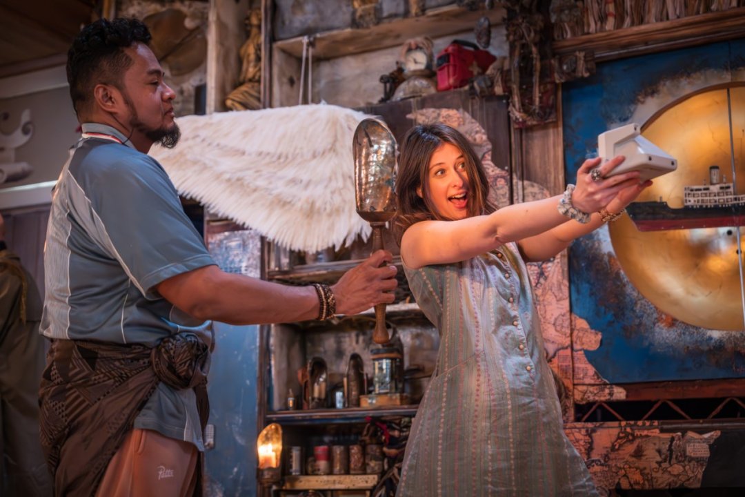 The-Tempest-Faizal-Abdullah-as-Caliban-and-Sophie-Steer-as-Miranda-at-Shakespeares-Globe-c.-Marc-Brenner The-Tempest-Faizal-Abdullah-as-Caliban-and-Sophie-Steer-as-Miranda-at-Shakespeares-Globe-c.-Marc-Brenner