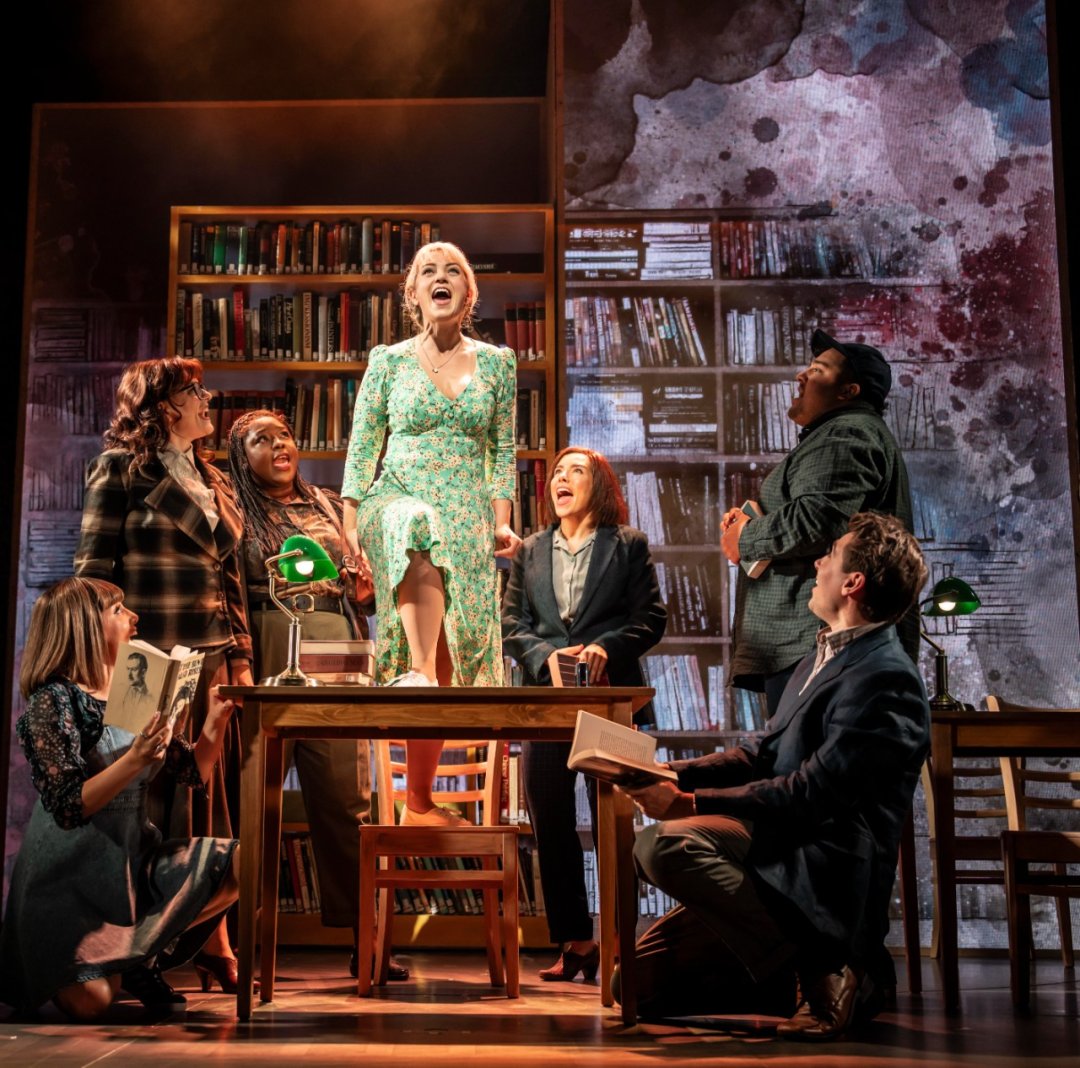 Joanna-Woodward-centre-as-Clare-company-in-The-Time-Travellers-Wife-the-Musical-credit-Johan-Persson Joanna-Woodward-centre-as-Clare-company-in-The-Time-Travellers-Wife-the-Musical-credit-Johan-Persson