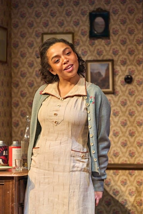 Rita-Bernard-Shaw-in-TROUBLE-IN-BUTETOWN-Donmar-Warehouse-photo-by-Manuel-Harlan Rita-Bernard-Shaw-in-TROUBLE-IN-BUTETOWN-Donmar-Warehouse-photo-by-Manuel-Harlan