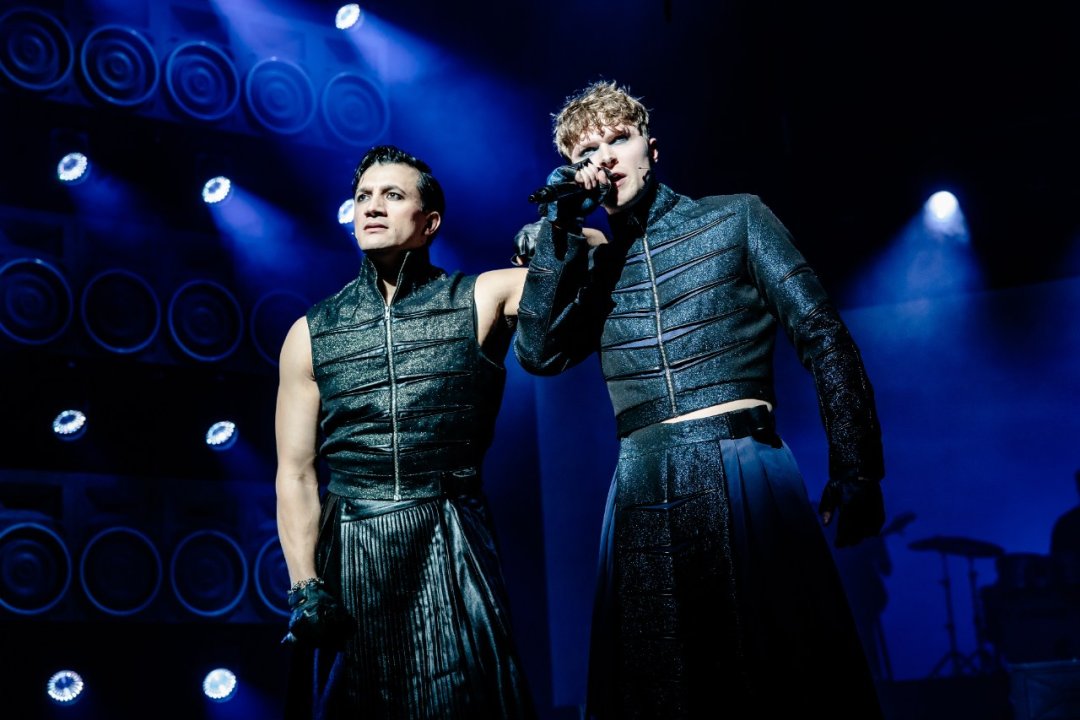 Weird-Dean-John-Wilson-Macbeth-Elliott-Evans-Banquo-Credit-Danny-Kaanjpg Weird-Dean-John-Wilson-Macbeth-Elliott-Evans-Banquo-Credit-Danny-Kaanjpg