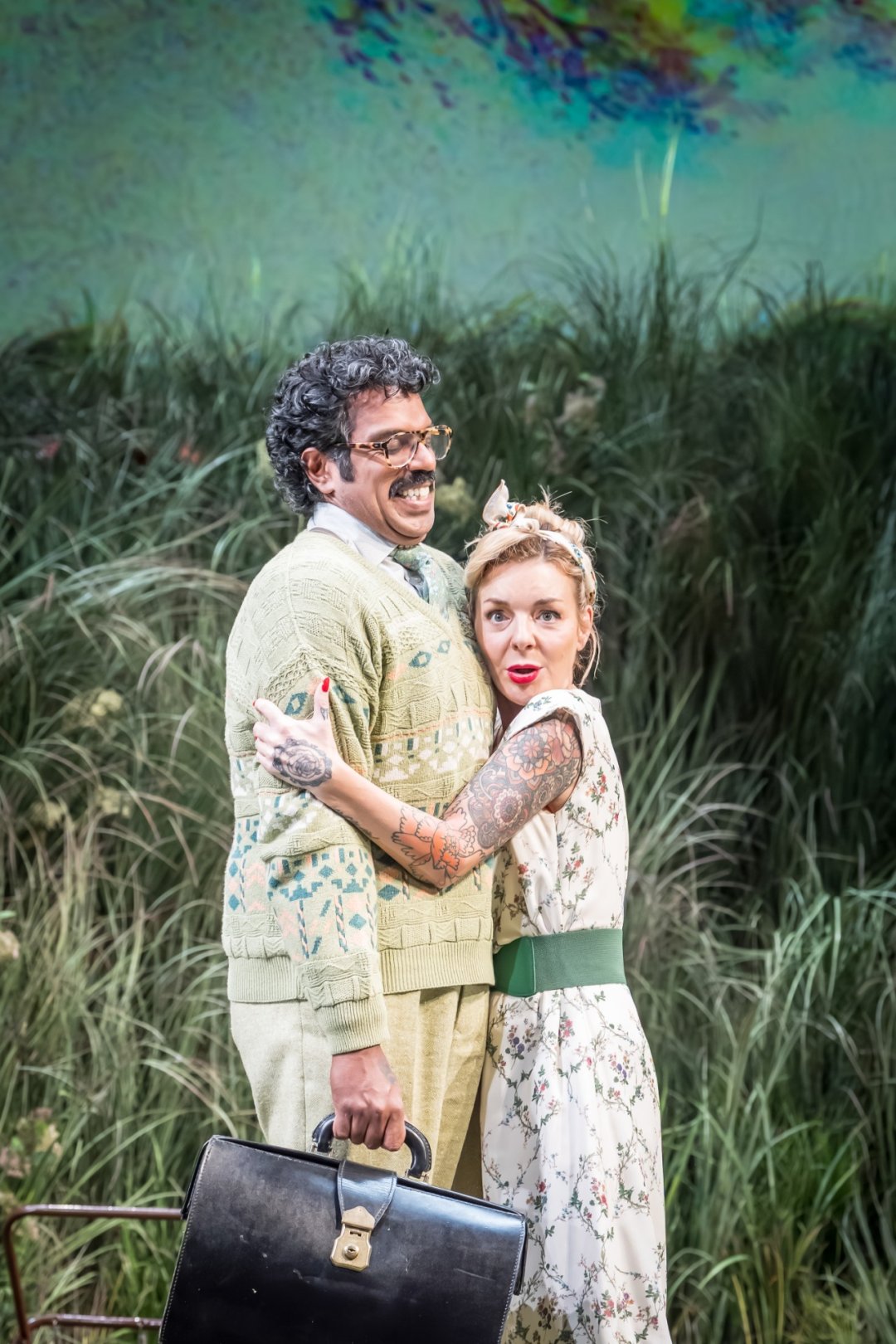 WOMAN-IN-MIND.-Romesh-Ranganathan-Bill-and-Sheridan-Smith-Susan.-Photo-by-Marc-Brenner WOMAN-IN-MIND.-Romesh-Ranganathan-Bill-and-Sheridan-Smith-Susan.-Photo-by-Marc-Brenner