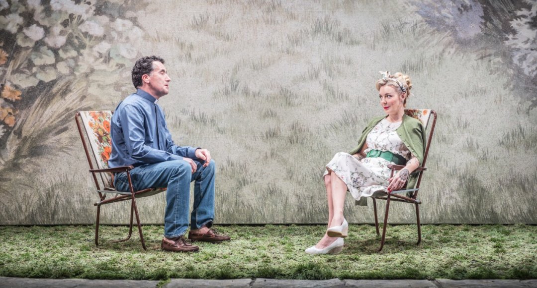 WOMAN-IN-MIND.-Tim-McMullan-Gerald-and-Sheridan-Smith-Susan.-Photo-by-Marc-Brenner WOMAN-IN-MIND.-Tim-McMullan-Gerald-and-Sheridan-Smith-Susan.-Photo-by-Marc-Brenner