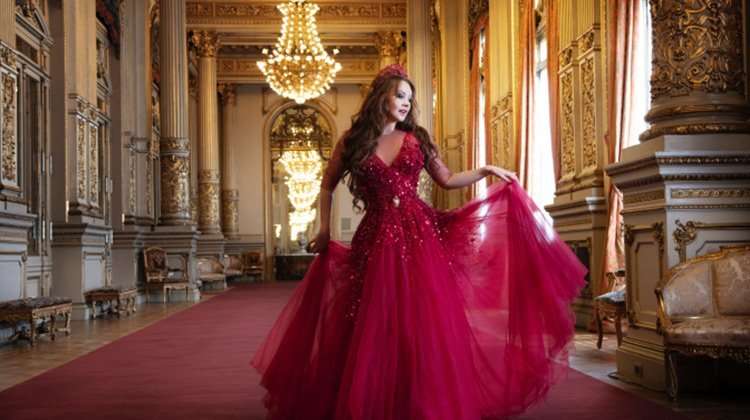 Sarah Brightman & Andrew Lloyd Webber reunite for streamed Christmas concert Sarah Brightman & Andrew Lloyd Webber reunite for streamed Christmas concert