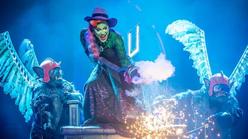 The Wizard of Oz UK Tour. The Vivienne. Photo by Marc Brenner
