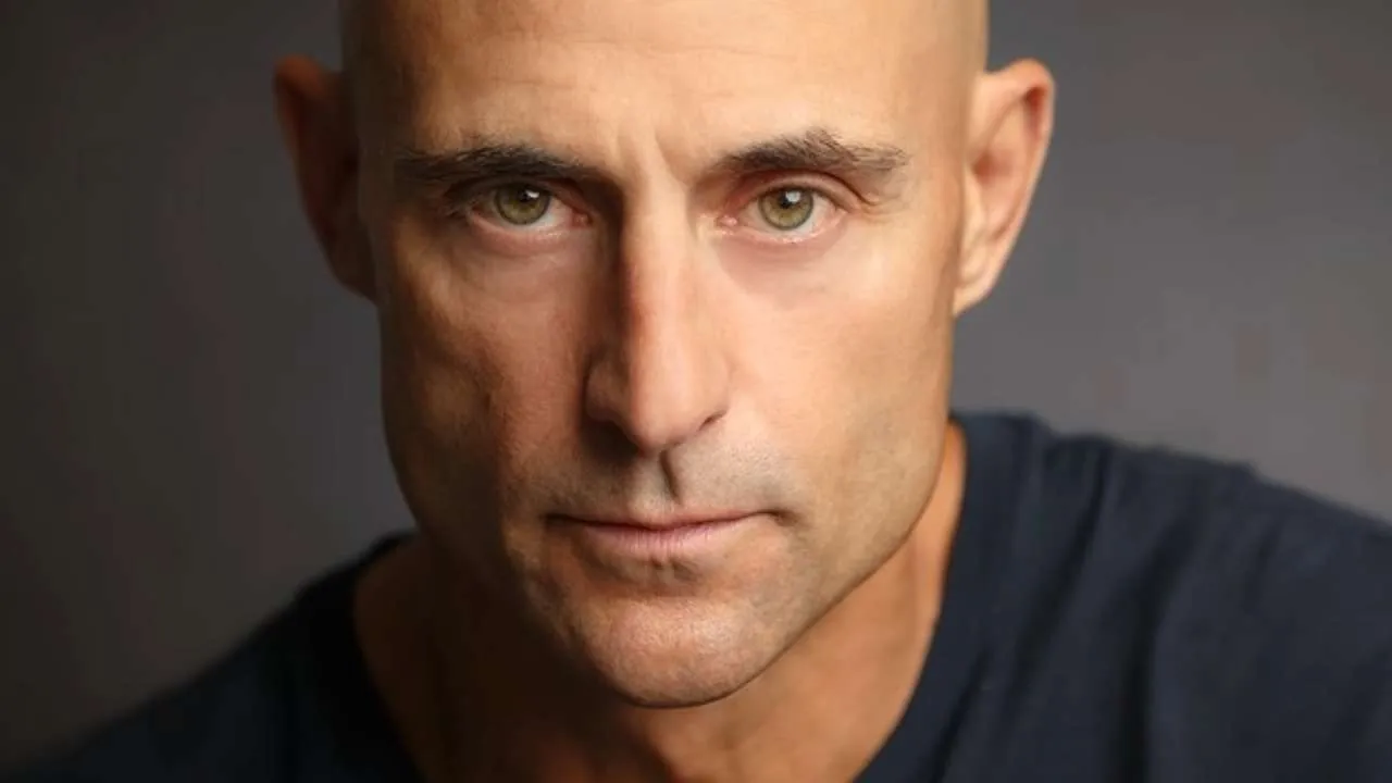 Mark Strong. Photo by Joan Marcus