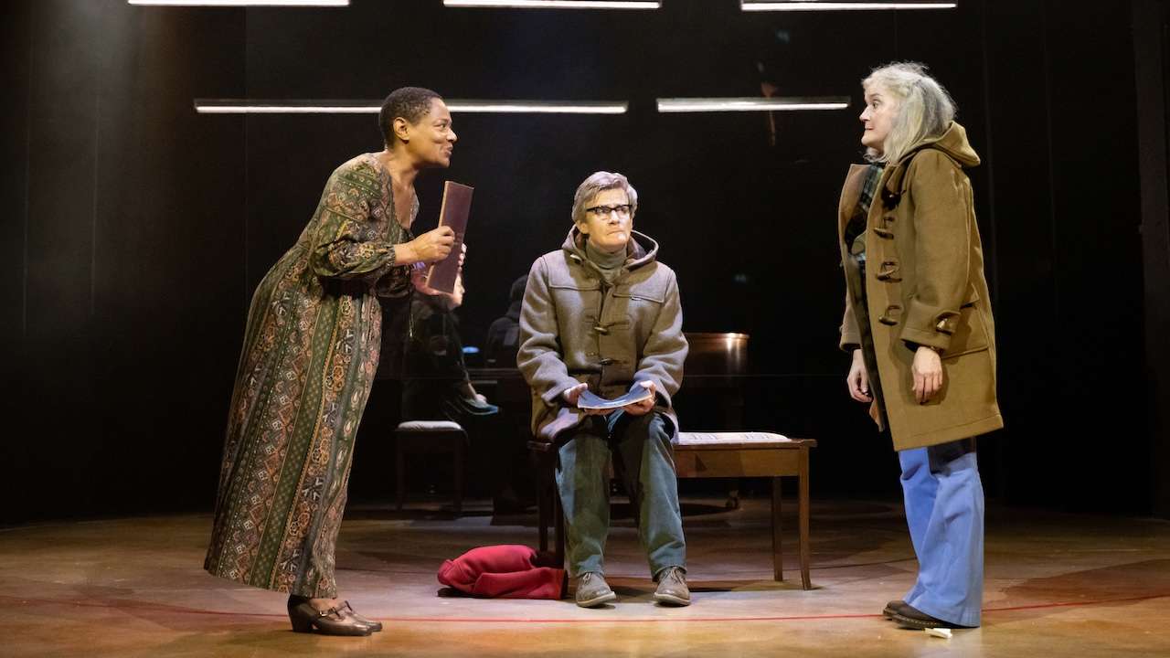 Three actors on stage: Suzette Llewellyn, Charles Edwards, Sophie Thompson - Photo by Mark Senior