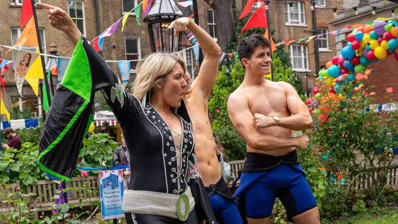 West End Flea Market raises over £74,000 for charity West End Flea Market raises over £74,000 for charity