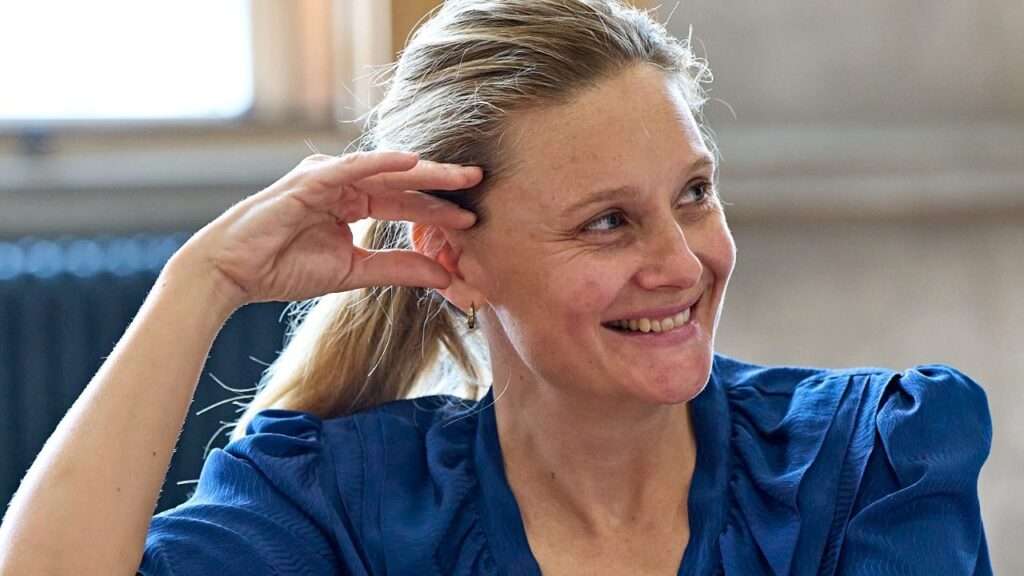 Giant in rehearsals. Romola Garai. Photo by Manuel Harlan