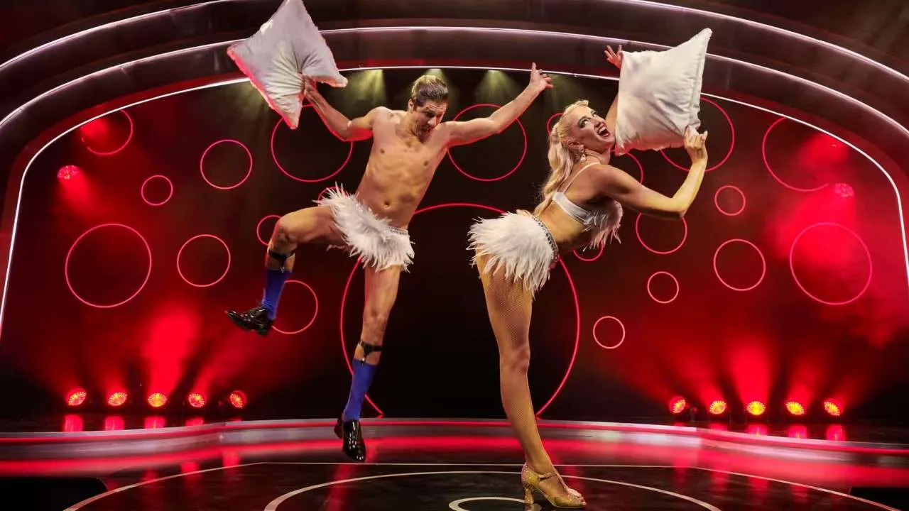 New cast set for Sabrage circus-cabaret in King's Cross