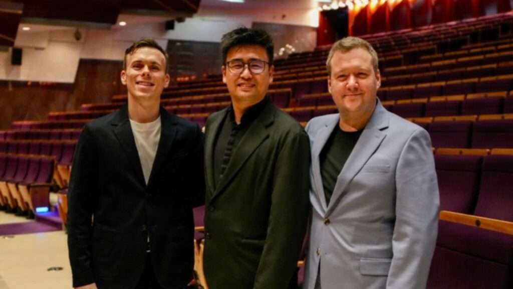 LtoR Hamish Greer of ROYO, Boris Cao of RTS & Tom De Keyser of ROYO, credit Jerry Zhang