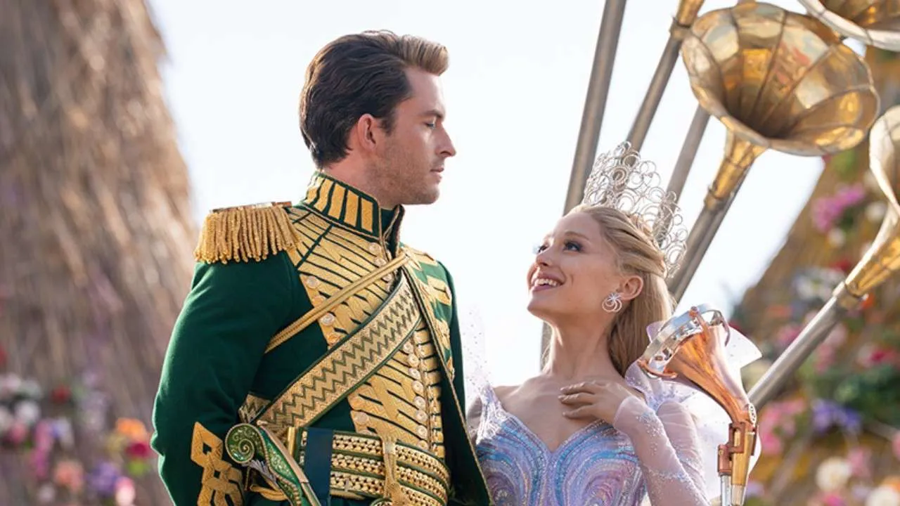 Wicked For Good. Jonathan Bailey and Ariana Grande. Photo (c) Universal Pictures