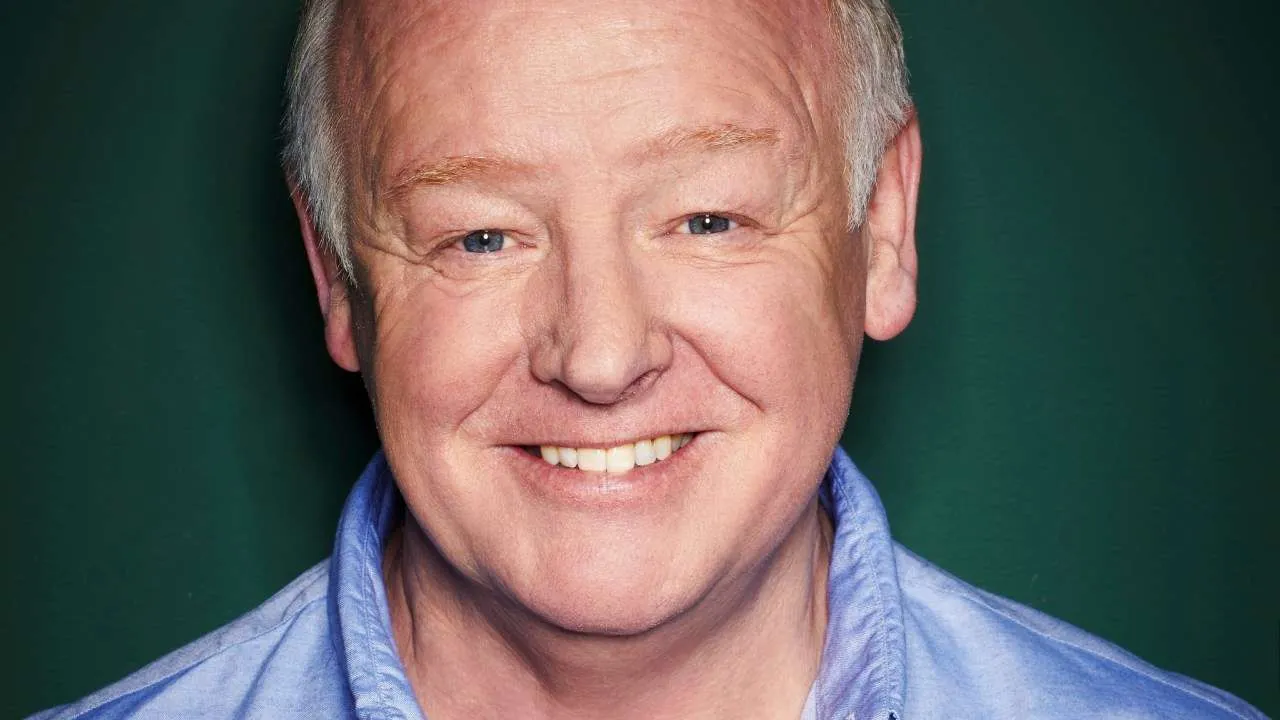 Les Dennis (Photo via PR)