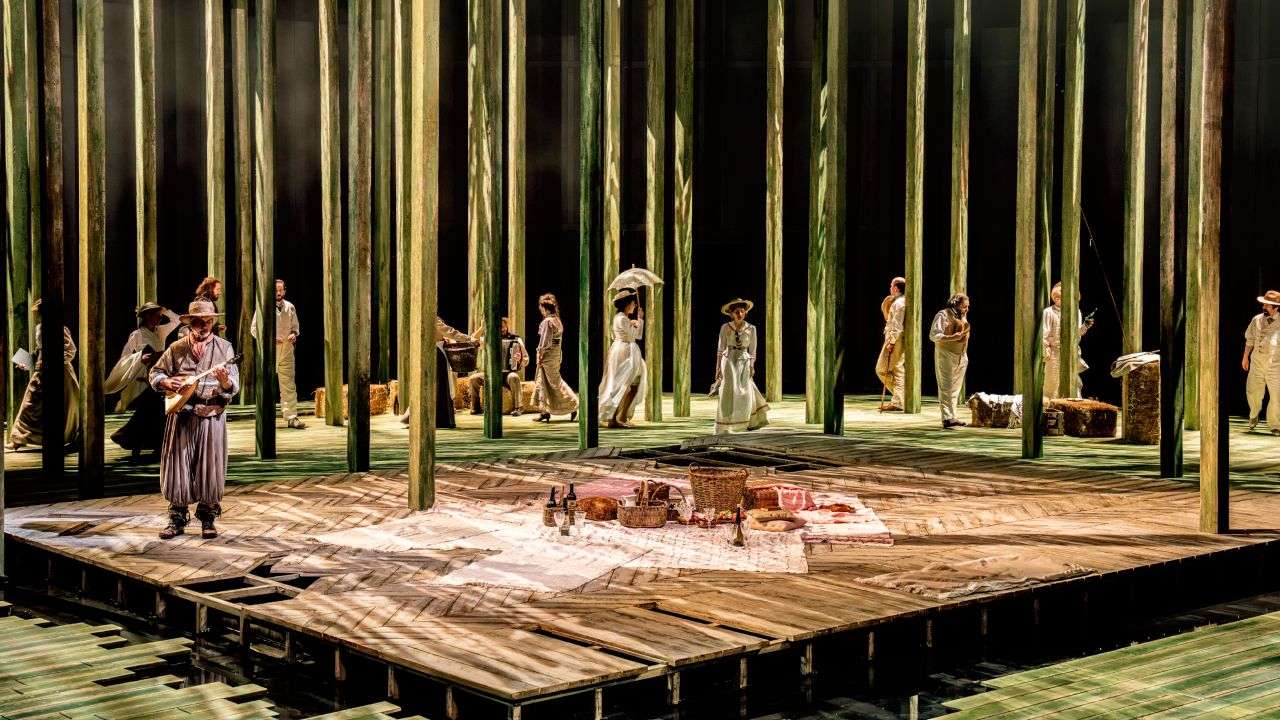 Summerfolk - National Theatre London. Photo by Johan Persson