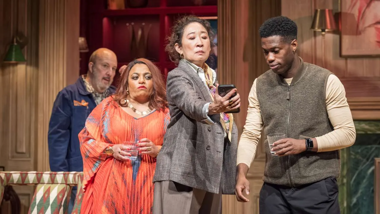 The Misanthrope Reviews: Oh delivers, but critics find the play has more bark than bite The Misanthrope Reviews: Oh delivers, but critics find the play has more bark than bite