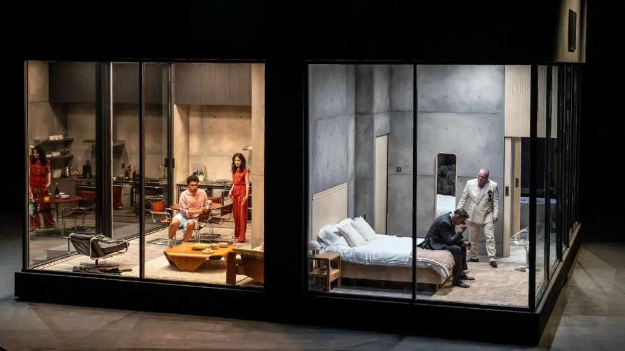 Archie Madekwe, Mary-Louise Parker, David Morrissey, Lloyd Hutchinson in The Oresteia at the Bridge Theatre. Photo by Johan Persson