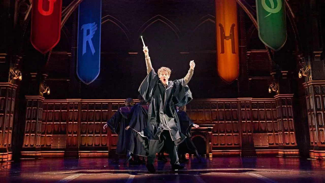 Wand Dance, Harry Potter and the Cursed Child, photo by Manuel Harlan