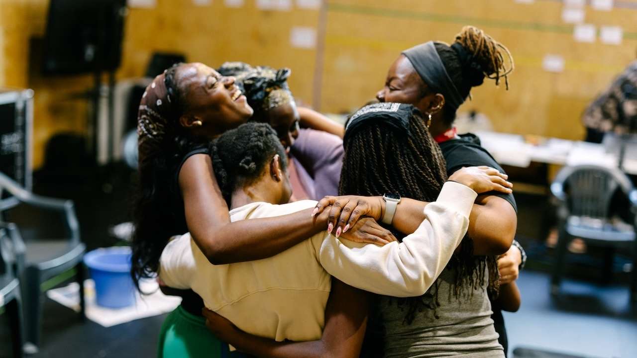 Girls, directed by Ewa Dina. Rehearsal Photography by Feruzi Afewerki.