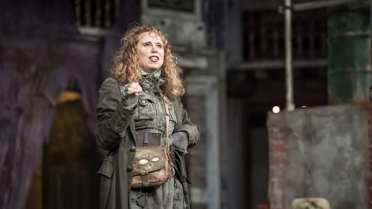 Michelle Terry as Mother Courage 2026 (c. Marc Brenner)
